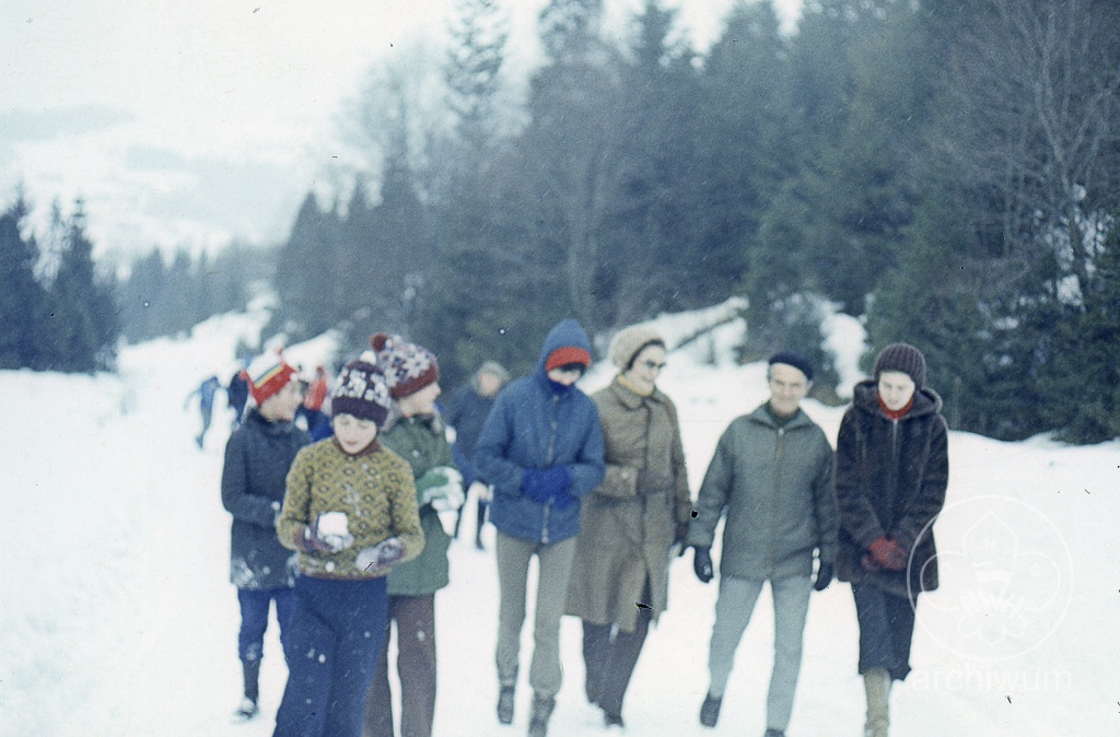 Plik:1978-01 Limanowa zimowisko IV Szczep 026 fot. J.Bogacz.jpg