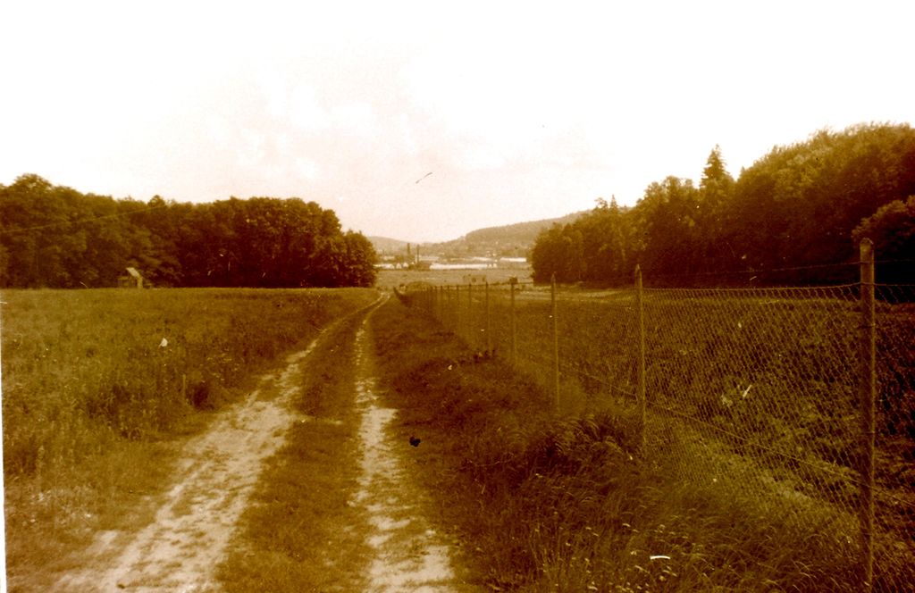 Plik:1980 Obóz wedrowny. Warmia i Mazury. Watra 101 fot. Z.Żochowski.jpg