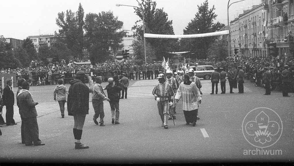 Plik:1983-06 Częstochowa Biała Służba Szczep Puszcza 003.jpg