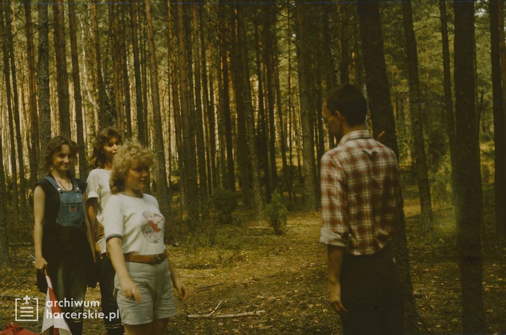 Plik:1988-07 Obóz Uroczysko. jez. Gant. Mazury. Szarotka091 fot. J.Kaszuba.jpg