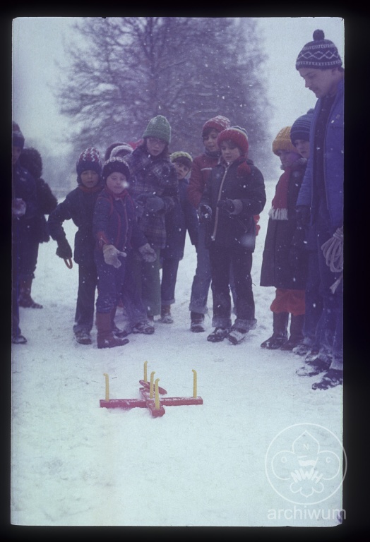 Plik:1978-01 Limanowa zimowisko IV Szczep 011 fot. J.Bogacz.jpg