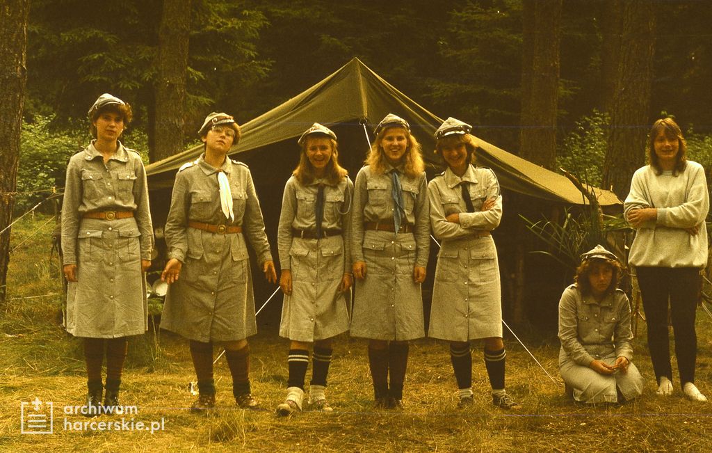 Plik:1988-07 Obóz Uroczysko. jez. Gant. Mazury. Szarotka022 fot. J.Kaszuba.jpg