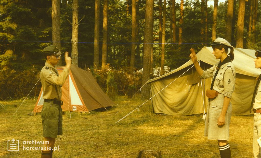 Plik:1988-07 Obóz Uroczysko. jez. Gant. Mazury. Szarotka044 fot. J.Kaszuba.jpg