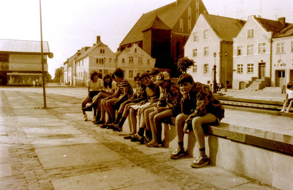 Plik:1980 Obóz wedrowny. Warmia i Mazury. Watra 011 fot. Z.Żochowski.jpg