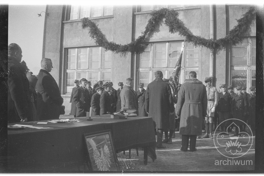 Plik:1935-11 Łodz XV ŁDH poświęcenie sztandaru 013.jpg
