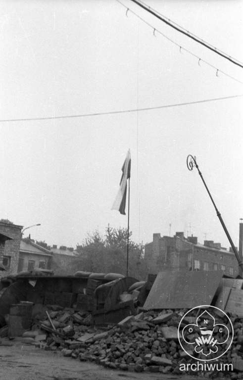 Plik:1984-10 Warszawa wystawa Powstanie Warszawskie 001.jpg