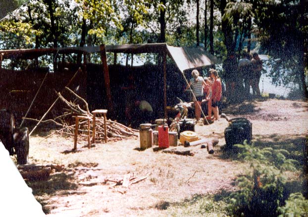 Plik:1991 Obóz Avalon. Jez. Czyste. Szarotka 172 fot. J.Kaszuba.jpg