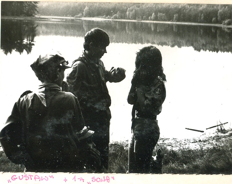 Plik:1985-06 IV Wyprawa Achnacarry Commando. Poj. Kaszubskie. Szarotka 065 fot. J.Kaszuba.jpg