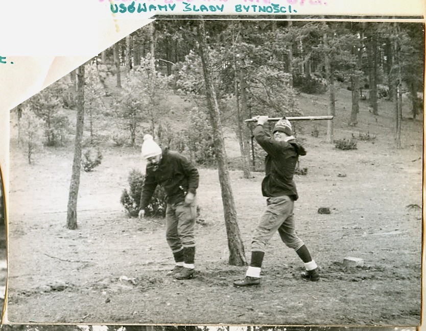 Plik:1984 Biwak CD. jez. Chądzie . Szarotka018 fot. J.Kaszuba.jpg