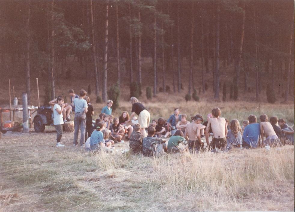 Plik:1992 Obóz stały nad J.Kotel. Szarotka 011 fot. J.Kaszuba.jpg