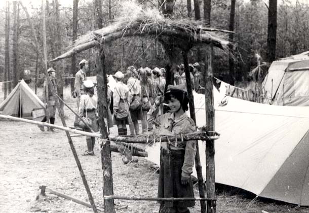 Plik:1981 Obóz Eleusis. Szarotka175 fot. J.Kaszuba.jpg