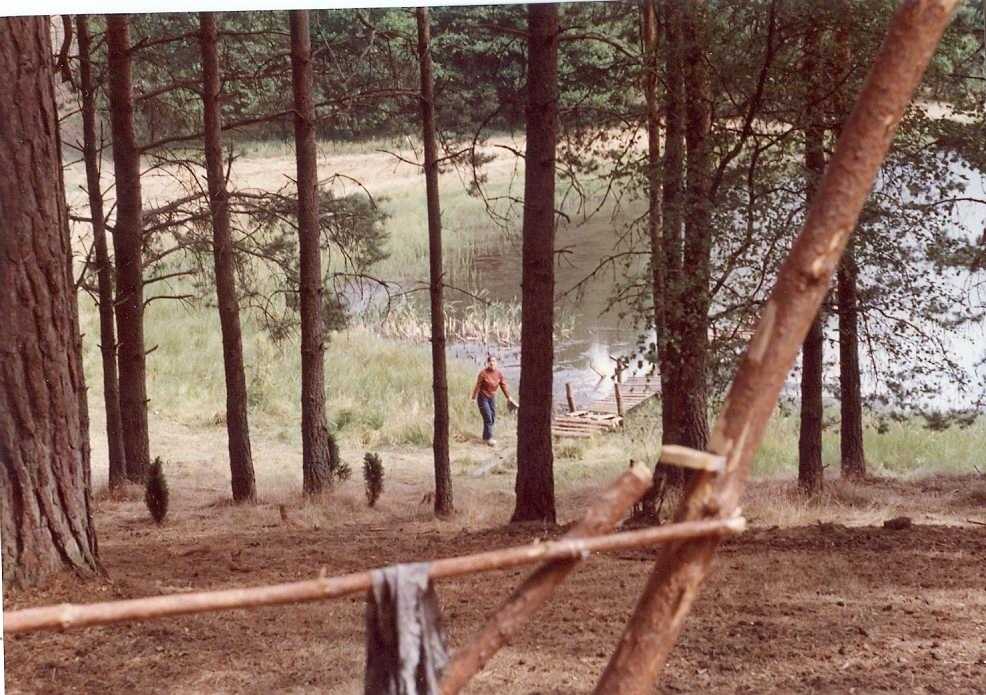 Plik:1992 Obóz stały nad J.Kotel. Szarotka 002 fot. J.Kaszuba.jpg