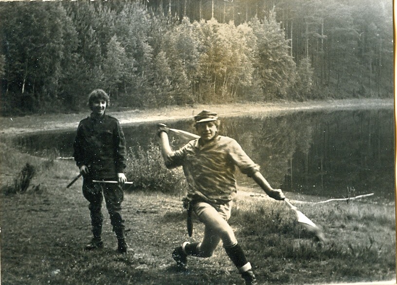 Plik:1985-06 IV Wyprawa Achnacarry Commando. Poj. Kaszubskie. Szarotka 061 fot. J.Kaszuba.jpg