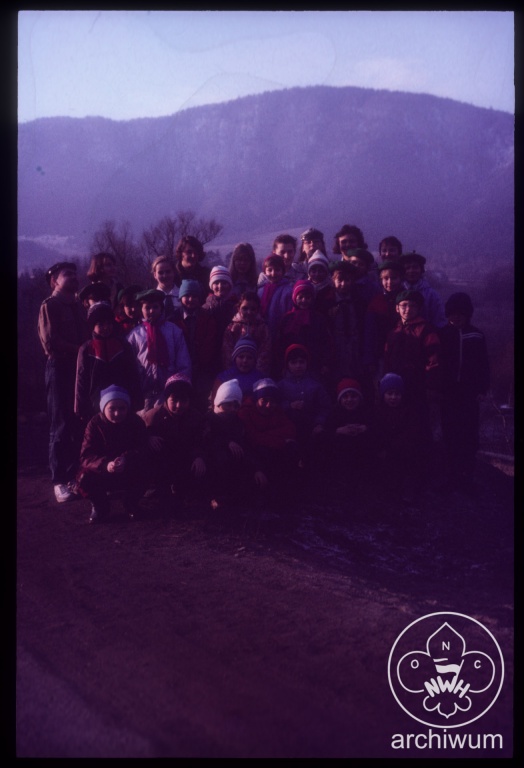 Plik:1986-02 Korzkiew - Zimowisko 3 NDH Gawra ze Szczepu Puszcza 007.jpg