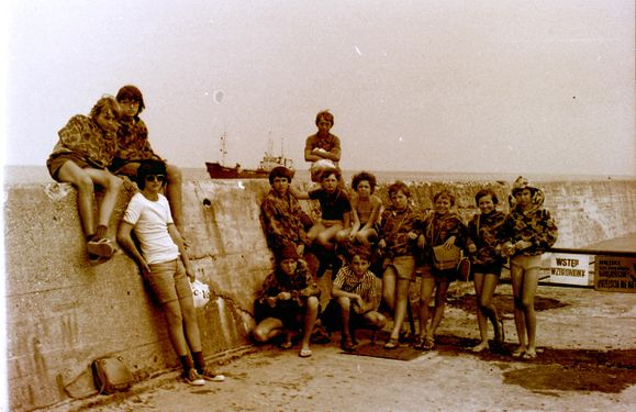 1977 Obóz wedrowny Jantar. Pobrzeżem Bałtyku. Watra 023 fot. Z.Żochowski.jpg