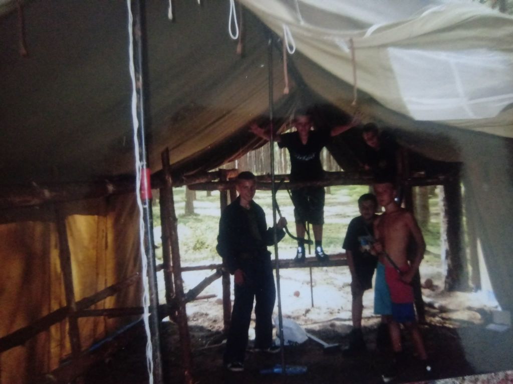 Plik:2005 Obóz stały Lipa II. 95 GDH. Szarotka006 fot. P. i J. Ojowscy.jpg