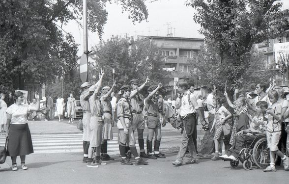 1985-07 08 Jez.Białe k. Machar Szarotka obóz stały Buchtowisko 128 fot. J.Kaszuba.jpg