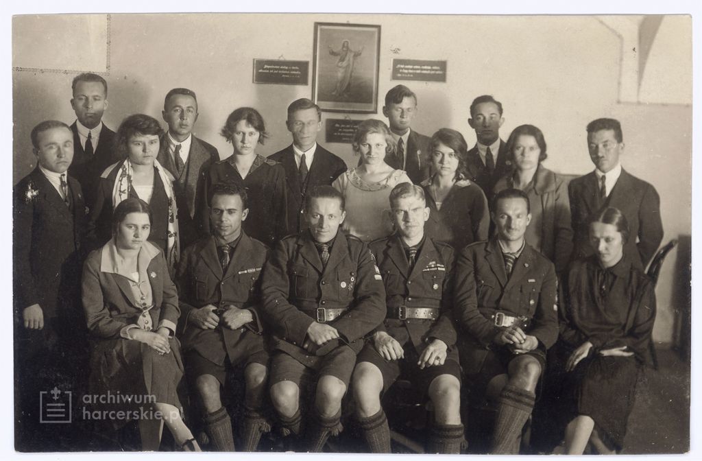 Plik:1926-10-10 Cieszyn spotkanie uczestników wyprawy z KPH - ze zbiorów T. Sikorskiego 002.jpg