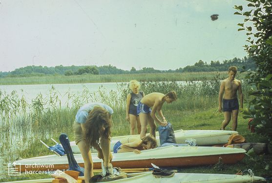 1989-08 Spływ kajakowy. Wda. Szarotka 032 fot. J.Kaszuba.jpg