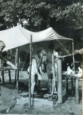 1985-07 08 Jez.Białe k. Machar Szarotka obóz stały Buchtowisko 251 fot. J.Kaszuba.jpg