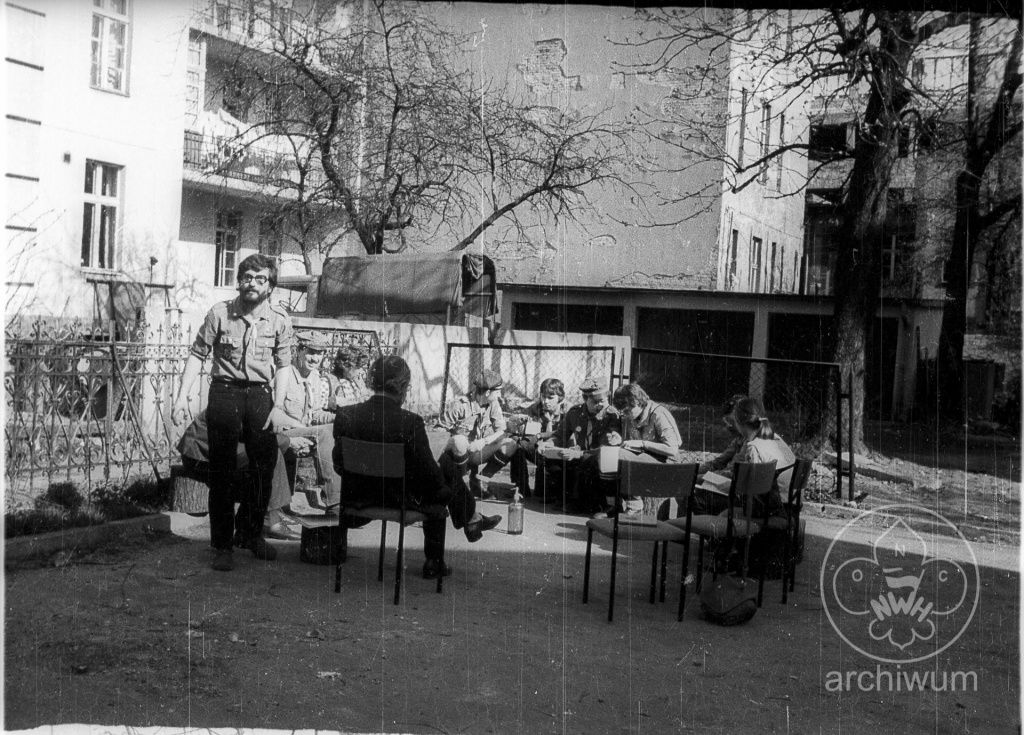 Plik:1981-04-11-12 Bydgoszcz VI Zbiórka Rady Porozumienia KIHAM 007.jpg