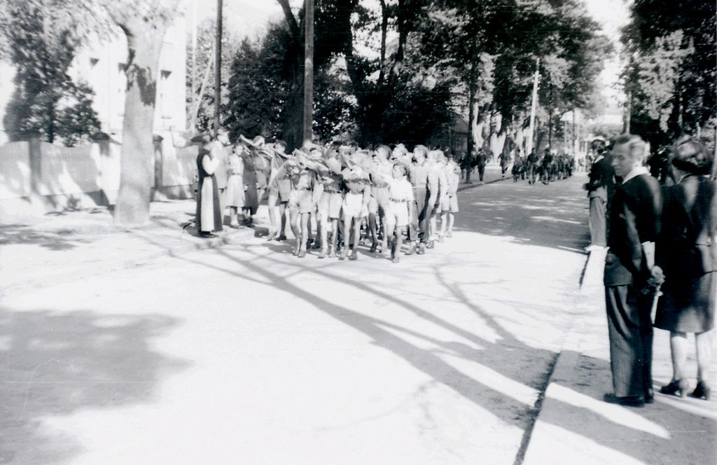 Plik:1947-48 Harcerstwo w Gdańsku. Watra 013 fot. Z.Żochowski.jpg