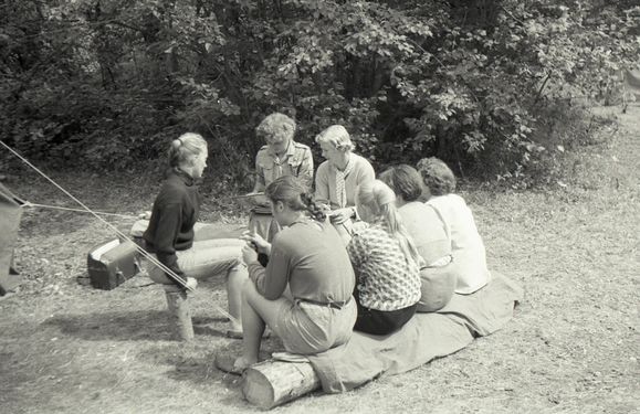 1957-58 Obóz stały w Bieszczadach. Watra 159 fot. Z.Żochowski.jpg