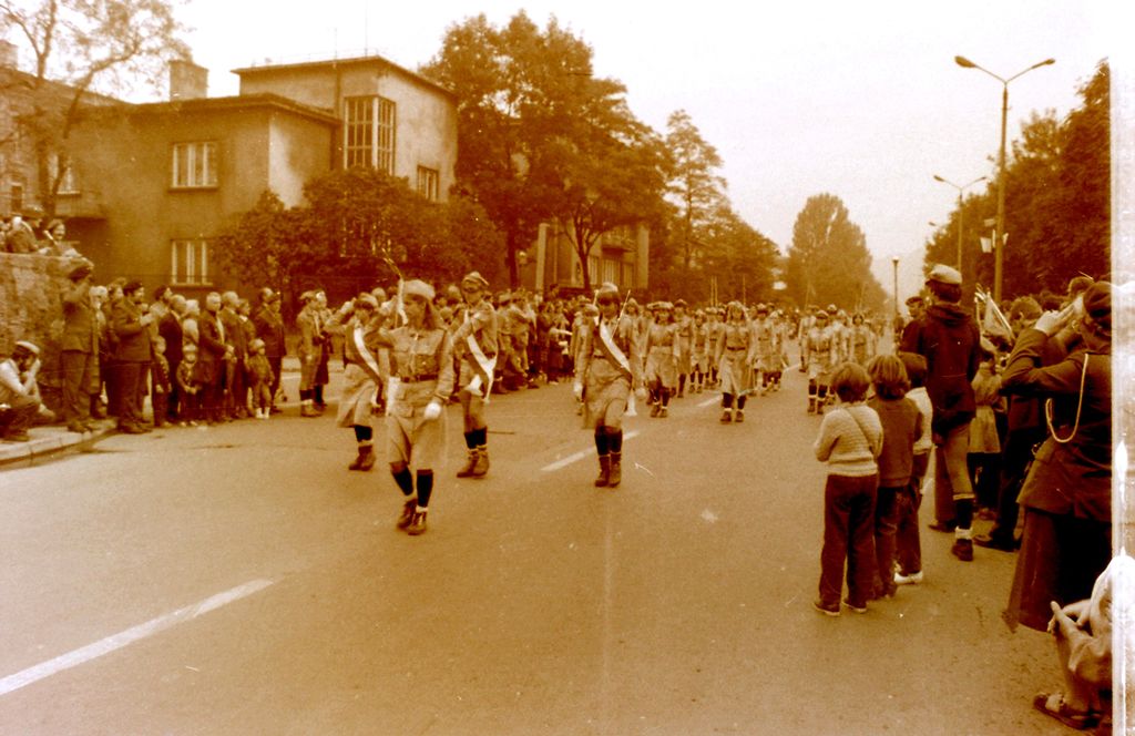 Plik:1981 Jubileuszowy ZLot Harcerstwa. Kraków, Szarotka 034 fot. S.Kaszuba i Z.Żochowski.jpg