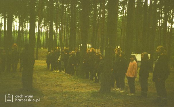 1991-07 Obóz Avalon. jez. Czyste. Poj.Kaszubskie. Szarotka 073 fot. J.Kaszuba.jpg