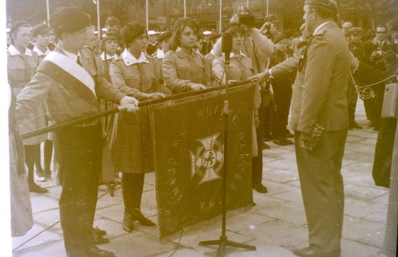 1966 Odsłonięcie pomnika harcerzy w Gdyni. Watra 024 fot. Z.Żochowski.jpg