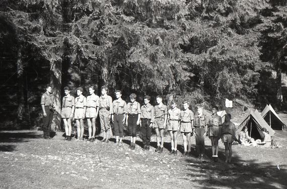 1957-62 Obóz wędrowny Tatry Polskie i Słowackie. Watra 003 fot. Z.Żochowski.jpg