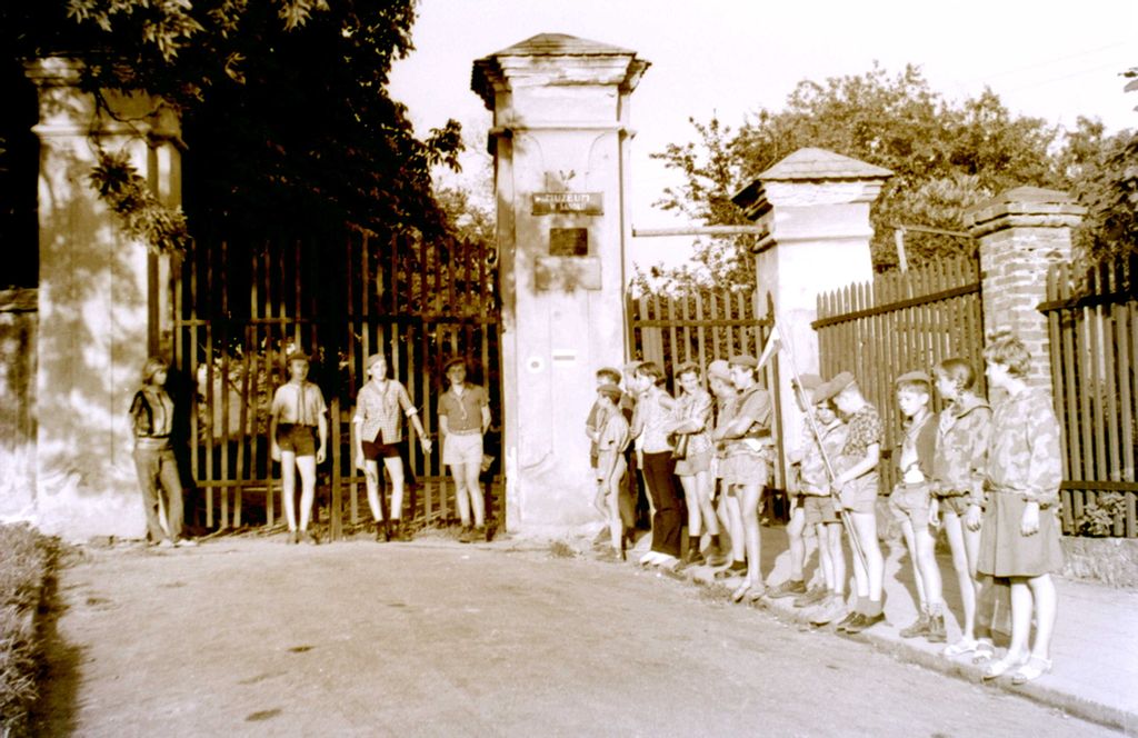 Plik:1966 Obóz wędrowny w Bieszczadach. 2 GDH Watra 023 fot. Z.Żochowski.jpg