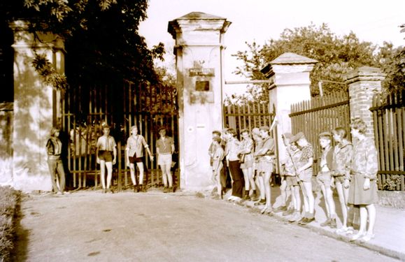 1966 Obóz wędrowny w Bieszczadach. 2 GDH Watra 023 fot. Z.Żochowski.jpg