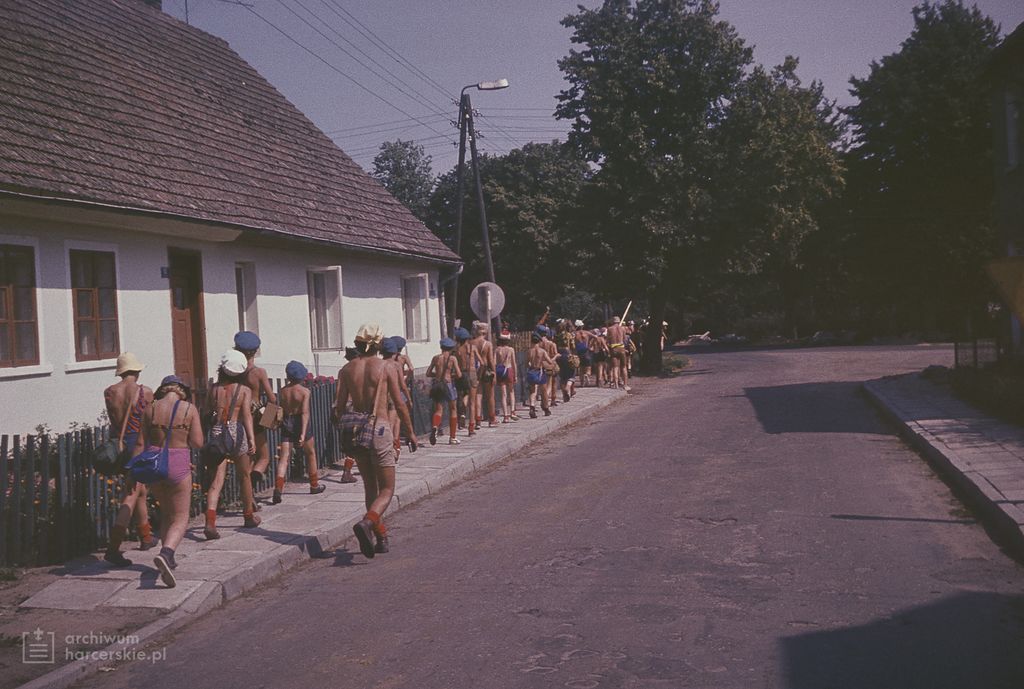 Plik:1978-07 08 Obóz Jantar Szarotka fot.J.Kaszuba 11.jpg