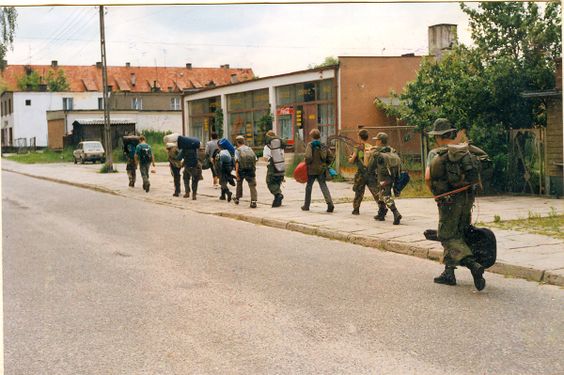1996 Obóz wędrowny 95 GDH. Kaszuby. Szarotka047 fot. P i J. Ojowscy.jpg
