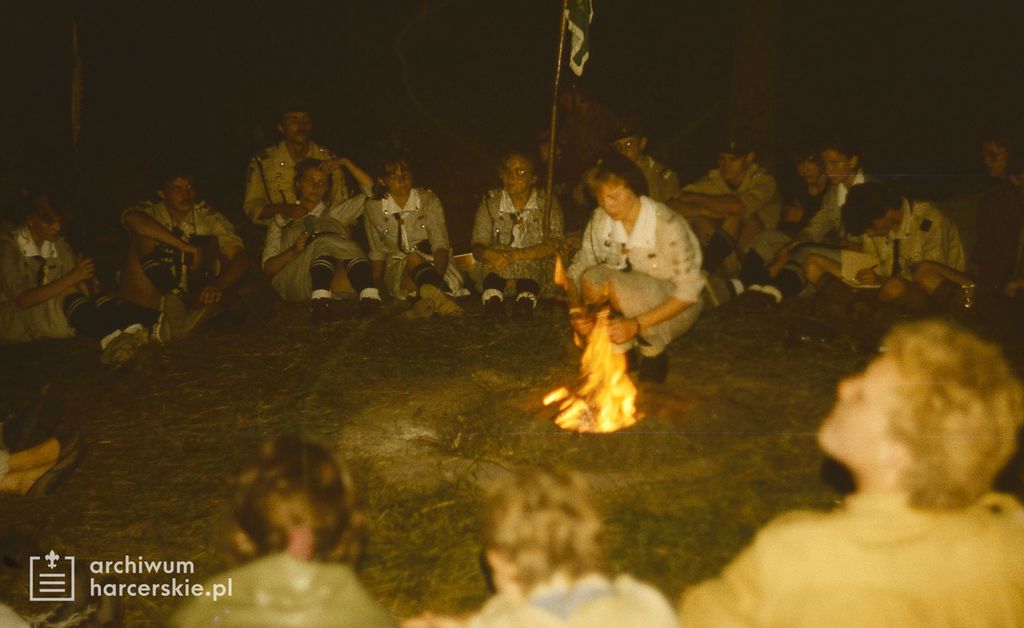 Plik:1988-07 Obóz Uroczysko. jez. Gant. Mazury. Szarotka051 fot. J.Kaszuba.jpg
