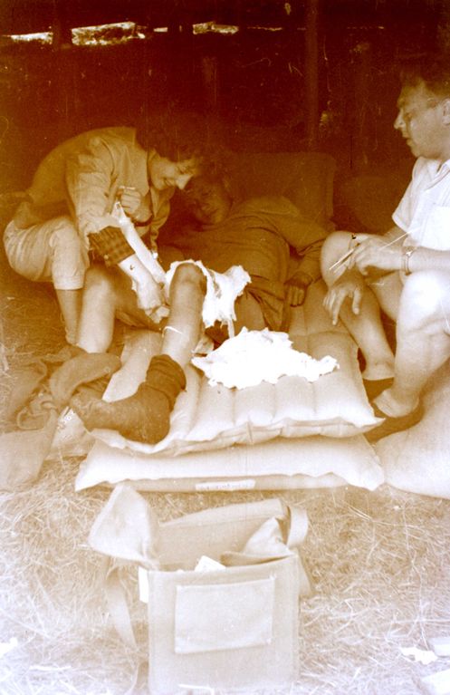 Plik:1957-58 Obóz stały w Bieszczadach. Watra 025 fot. Z.Żochowski.jpg