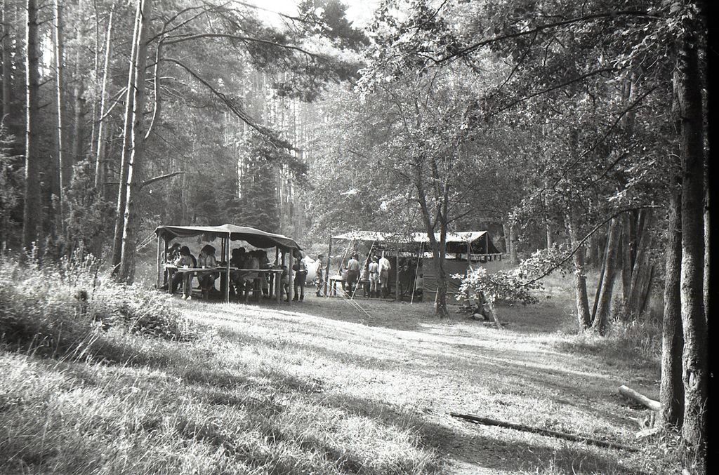 Plik:1988 Obóz Uroczysko. J.Gant. Szarotka 313 fot. J.Kaszuba.jpg