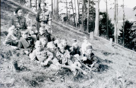 1947-48 Kolonie w Borkowie. Watra 046 fot. Z.Żochowski.jpg