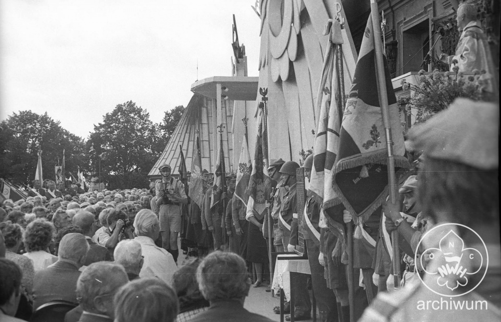 Plik:1987-09 Czestochowa pielgrzymka harcerska 036.jpg