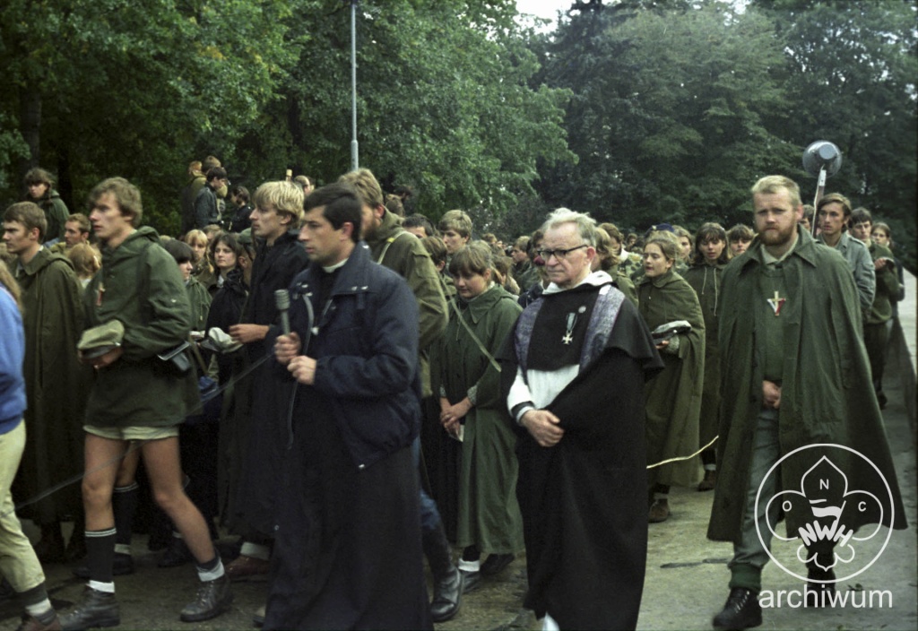 Plik:1985-09 Czestochowa Pielgrzymka harcerska 006.JPG