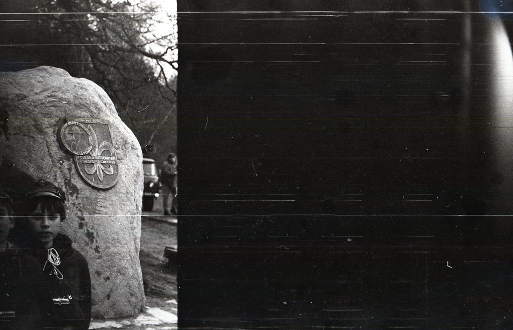 Plik:1991 Odsłonięcie tablicy BiPi. Gdynia. Szarotka021 fot. J.Kaszuba.jpg