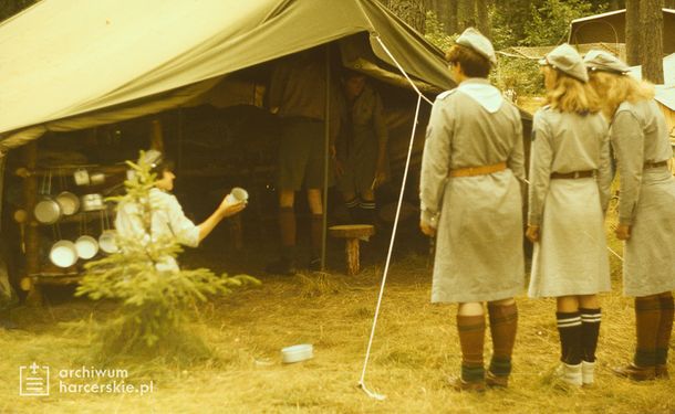 1988-07 Obóz Uroczysko. jez. Gant. Mazury. Szarotka024 fot. J.Kaszuba.jpg