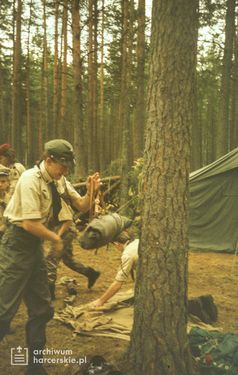 1991-07 Obóz Avalon. jez. Czyste. Poj.Kaszubskie. Szarotka 029 fot. J.Kaszuba.jpg