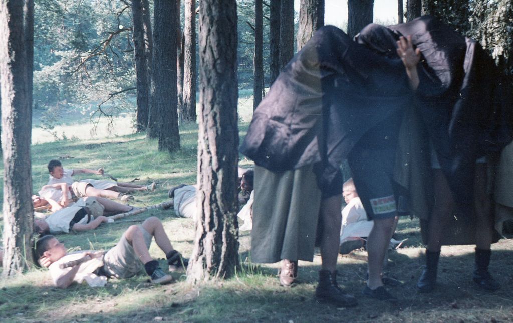 Plik:1991 Obóz Avalon. Jez. Czyste. Szarotka 246 fot. J.Kaszuba.jpg