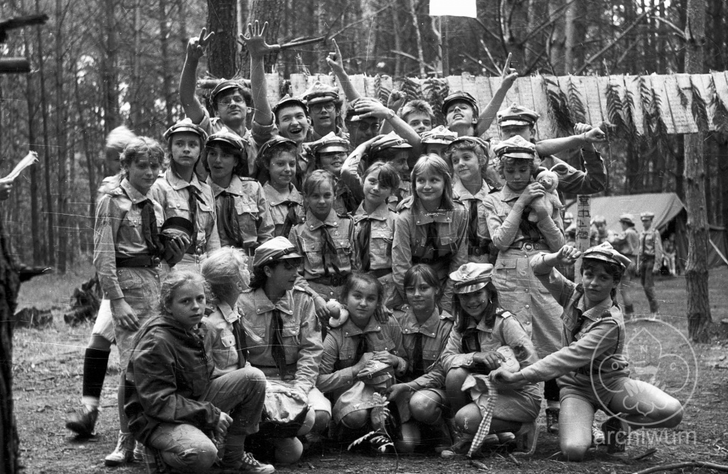 Plik:1989-07 Mokrzec obóz Hufiec ZHR 076.jpg
