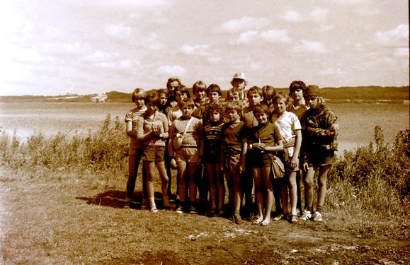 1977 Obóz wedrowny Jantar. Pobrzeżem Bałtyku. Watra 009 fot. Z.Żochowski.jpg
