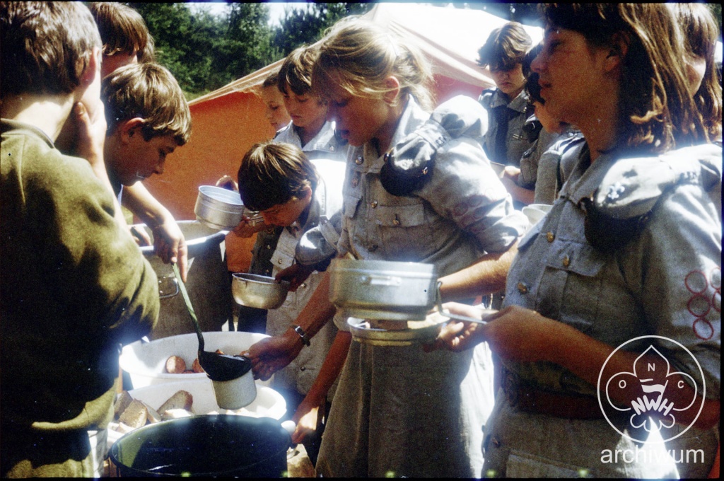 Plik:1984-07 Wąsosz Obóz IV Szczepu ZHP z Opola 029.JPG