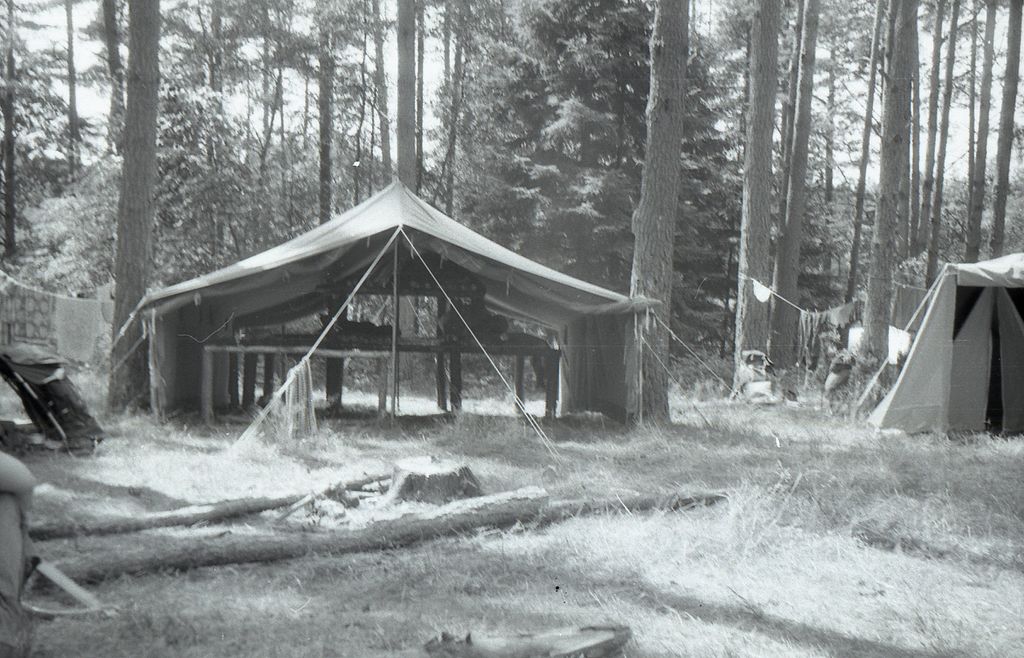 Plik:1988 Obóz Uroczysko. J.Gant. Szarotka 194 fot. J.Kaszuba.jpg