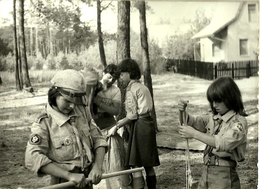 Plik:1981 Obóz Eleusis. Szarotka173 fot. J.Kaszuba.jpg